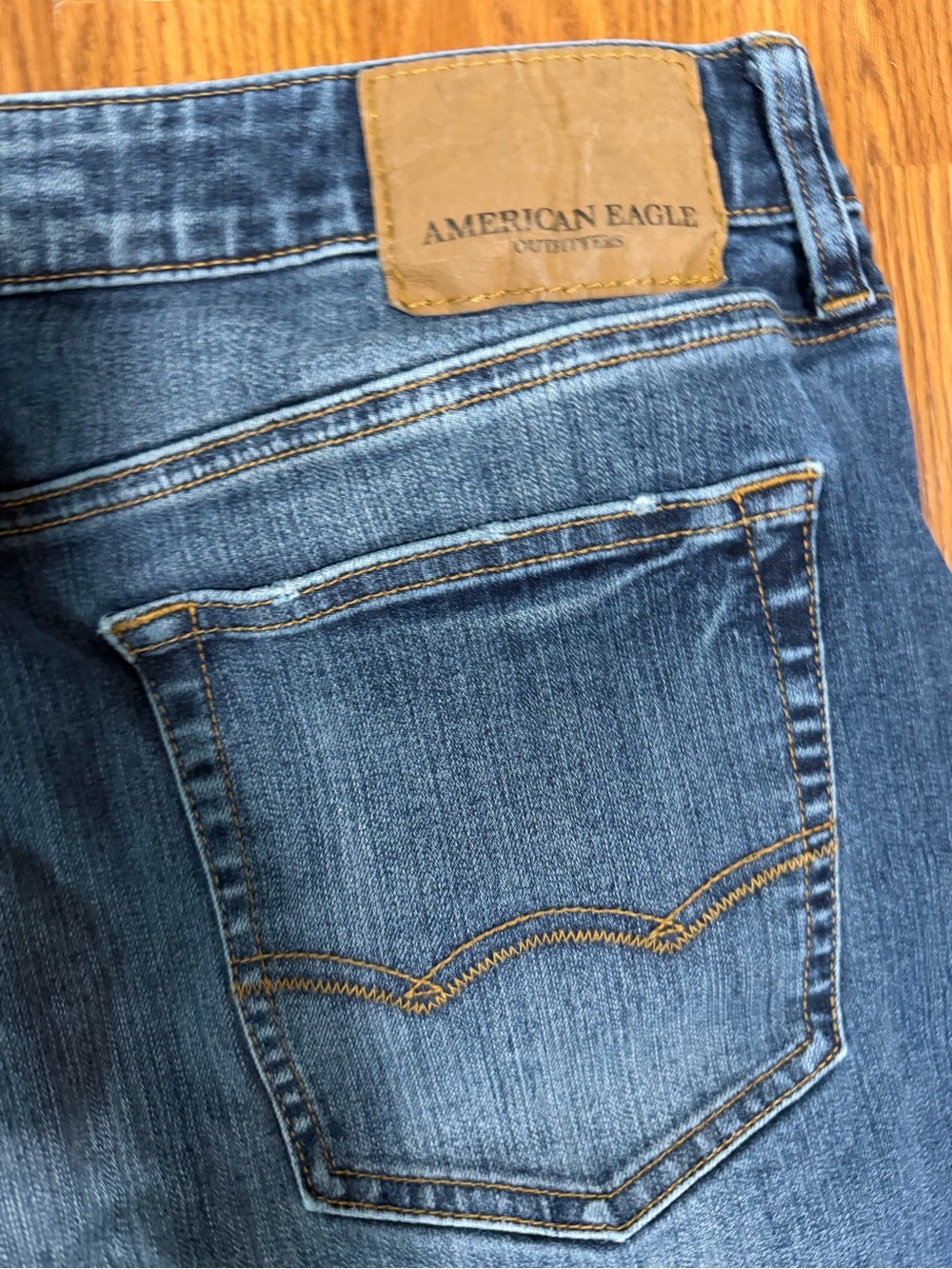 American Eagle AirFlex+ 4 Slim Fit Medium Wash Straight Leg Jeans 36x32 - Picture 4 of 7